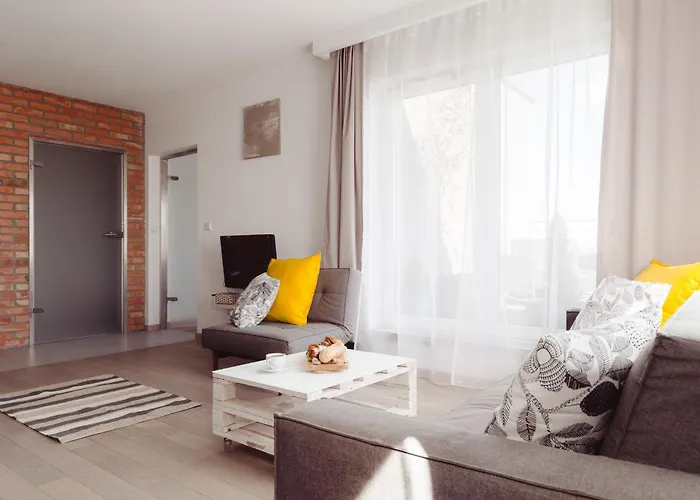 Prestige 37 公寓 *